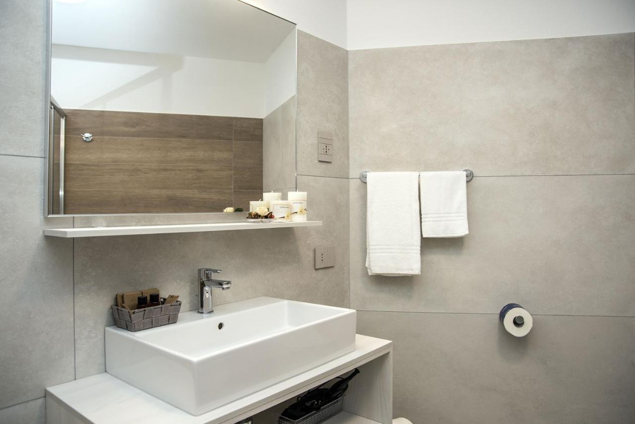 Camelot Appartamenti - Business E Holiday San Martino Buon Albergo Exteriér fotografie