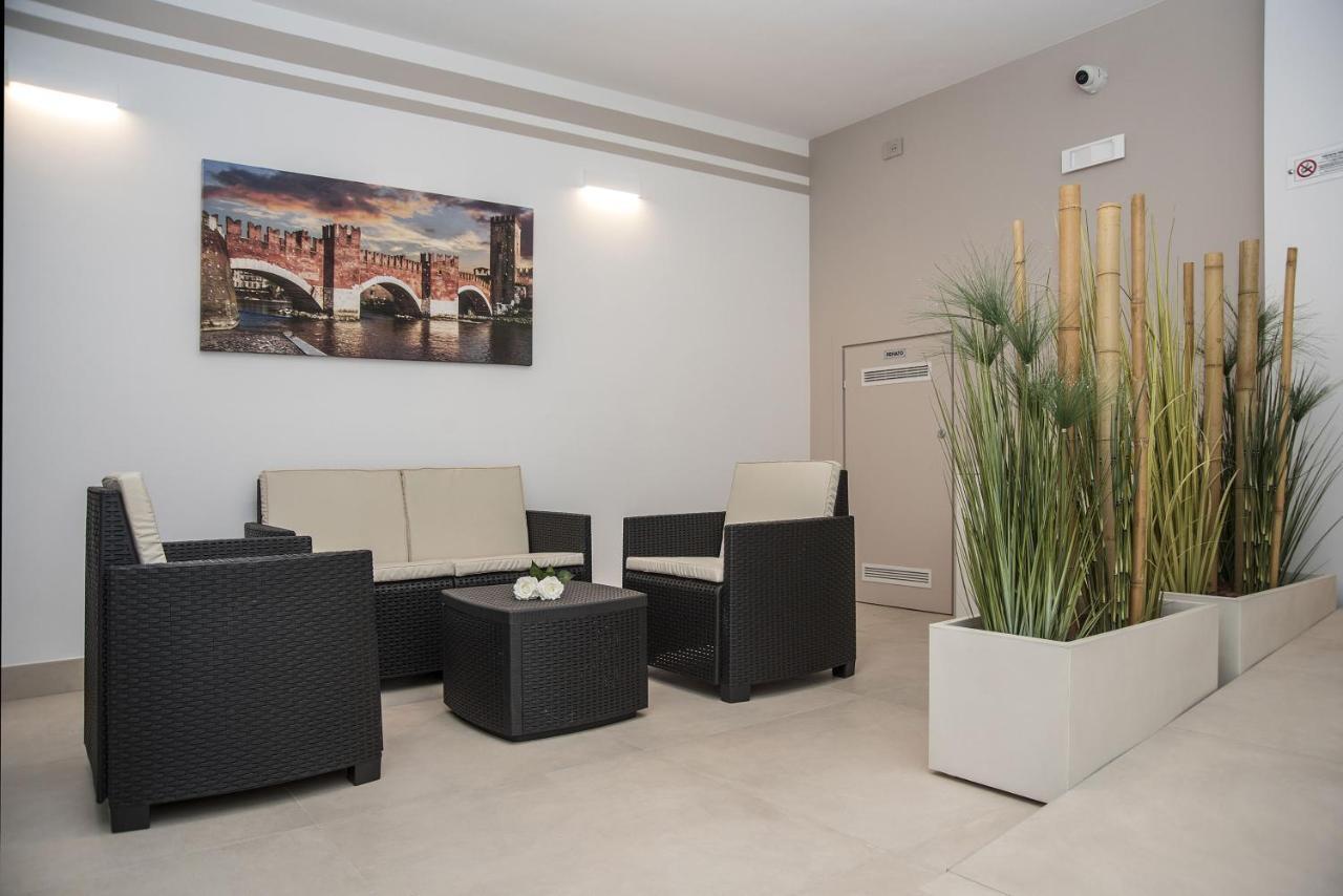 Camelot Appartamenti - Business E Holiday San Martino Buon Albergo Exteriér fotografie